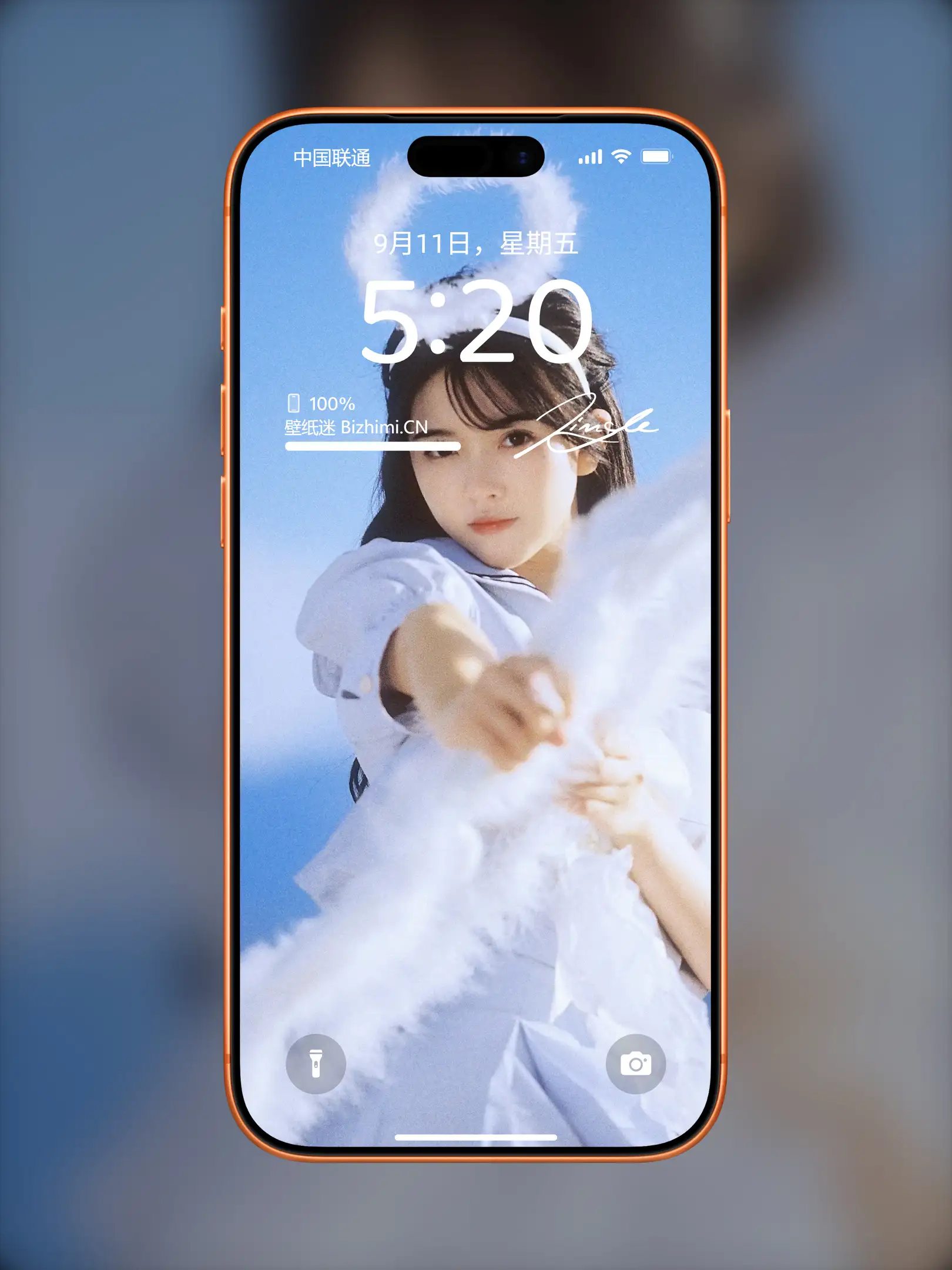 颜值出众的 女孩街拍美图 照片 唯美壁纸图片